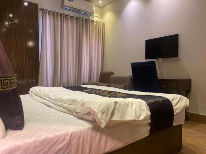 Hotel Milton Keynes - image 2
