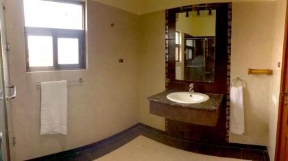 Royal Palace Boutique Hotel - image 17