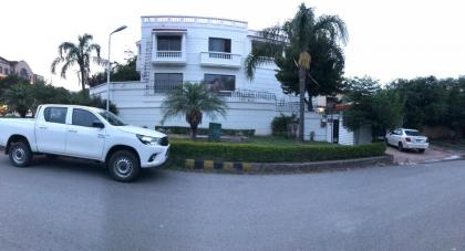 Royal Palace Boutique Hotel - image 2