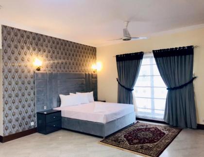 Royal Palace Boutique Hotel - image 3