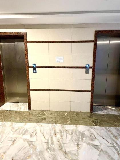 Entire Studio Apartment - image 8