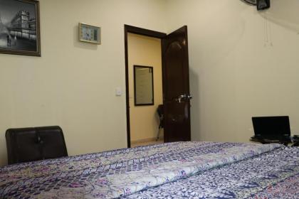 QB Elegant Villa with Valley View - image 9