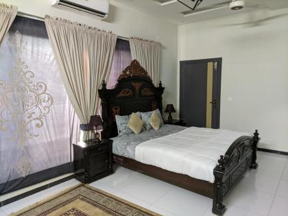 White Palace Guesthouse - image 22