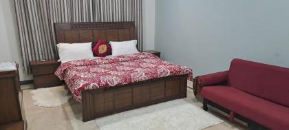 26 Number Bus Stop Guest House - image 11