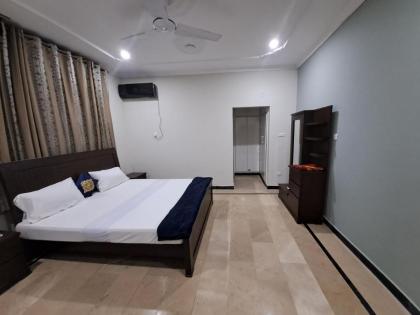 26 Number Bus Stop Guest House - image 19