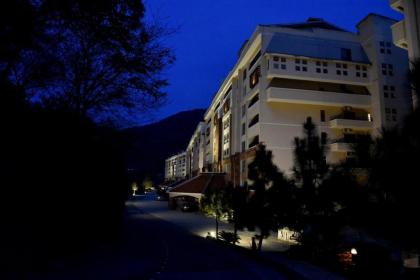 Country Club Studio Apartment ISB