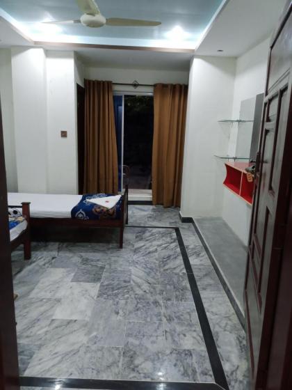 Hotel Red Roof & Restaurant - image 21