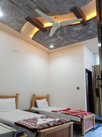 Hotel Red Roof & Restaurant - image 22
