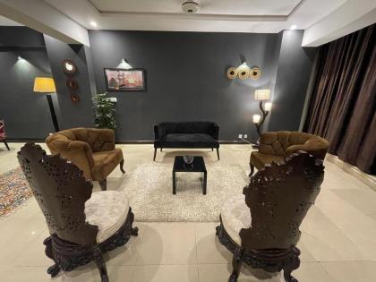 Freddy's Family Apartments - image 13