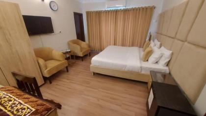 Arena Lodge