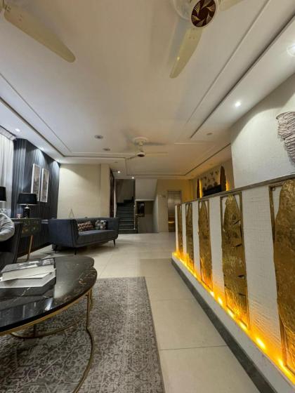 Shelton Boulevard Hotel Lahore - image 27