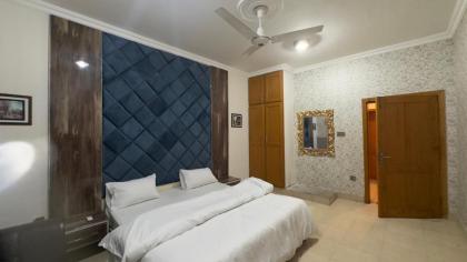 Secure Inn Hotel - image 11