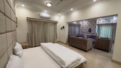 Secure Inn Hotel - image 14