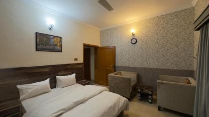 Secure Inn Hotel - image 15