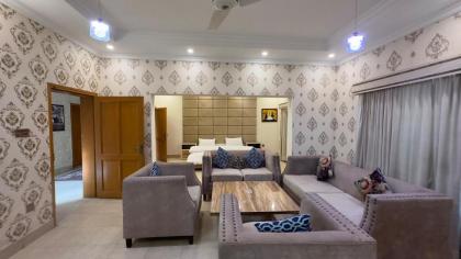 Secure Inn Hotel - image 5