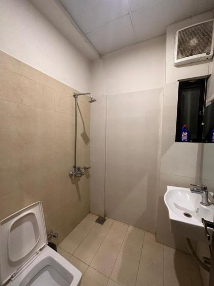 Omega 201 Two Bedroom Family Apartment - image 11