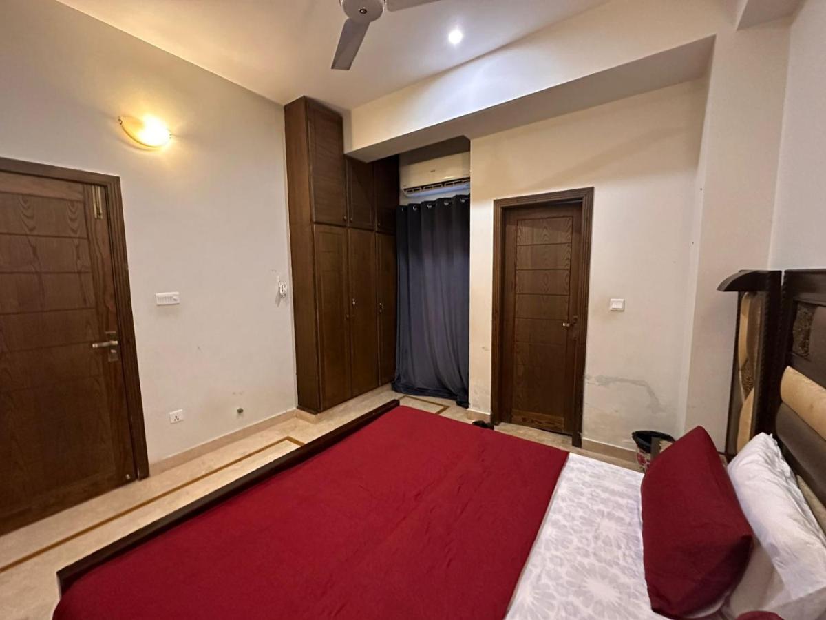 Omega 201 Two Bedroom Family Apartment - image 4