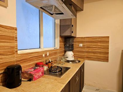 ROYAL EXECUTIVE DELUXE APARTMENt E11 2 - image 19