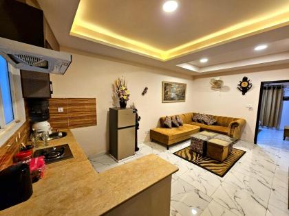 ROYAL EXECUTIVE DELUXE APARTMENt E11 2 - image 20