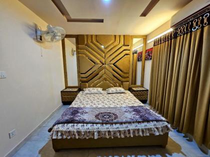 ROYAL EXECUTIVE DELUXE APARTMENt E11 2 - image 22
