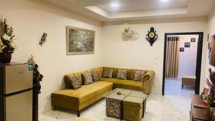 ROYAL EXECUTIVE DELUXE APARTMENT 