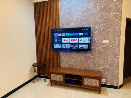 Holidazzle Lodge Islamabad - image 23