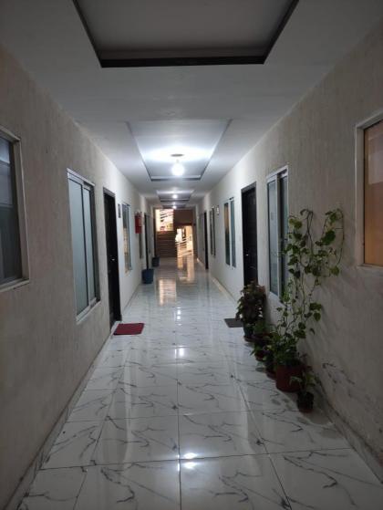 EMPORIUM EXECUTIVE DELUXE FAMILY APARTMENt E11 2 - image 12