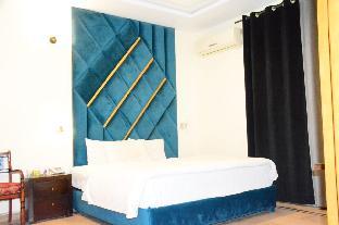 Baani Signature - main image
