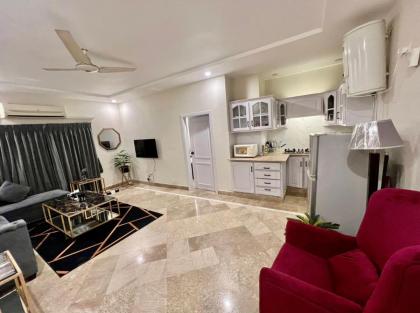 Homtel Signature Suites - image 19