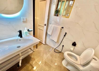 Homtel Signature Suites - image 28