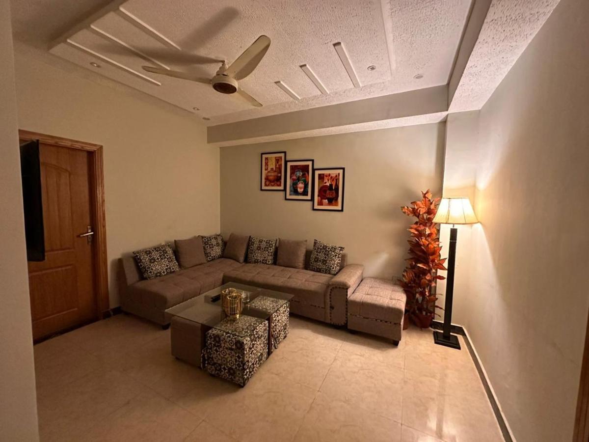 401 Shaheen Heights Two Bedroom Family Apartment - image 2