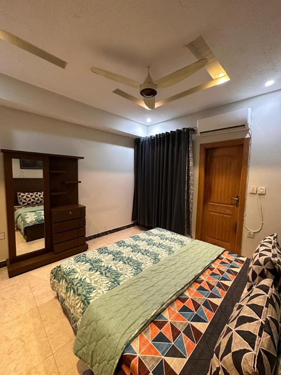 401 Shaheen Heights Two Bedroom Family Apartment - image 6