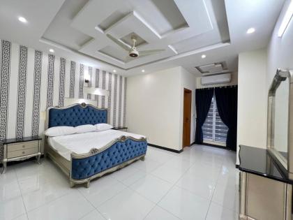 Luxury Holiday Home in Islamabad - image 9