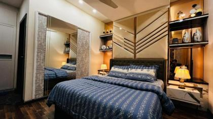 LMY Designer Apartments Facing Centaurs - image 12