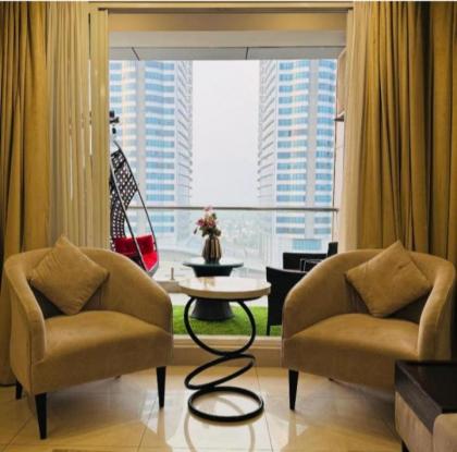 LMY Designer Apartments Facing Centaurs - image 3
