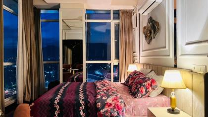 LMY Designer Apartments Facing Centaurs - image 9
