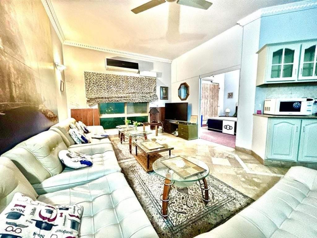 Family Apartment F-10 - image 4