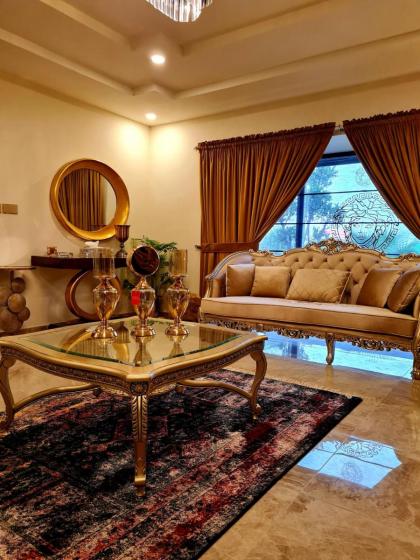ROYAL VILLA GARDENCITY - image 22