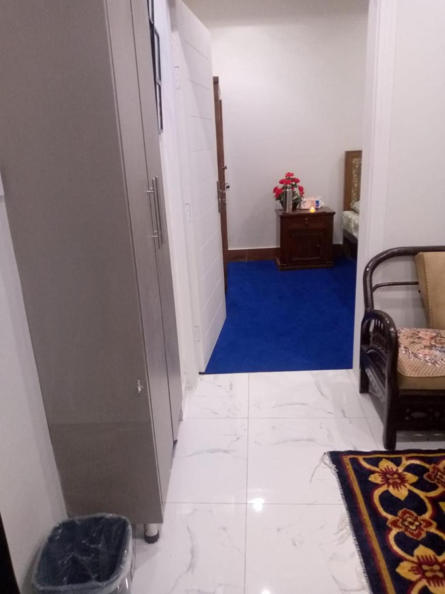 Rehan's super launge with Free Internet - image 7