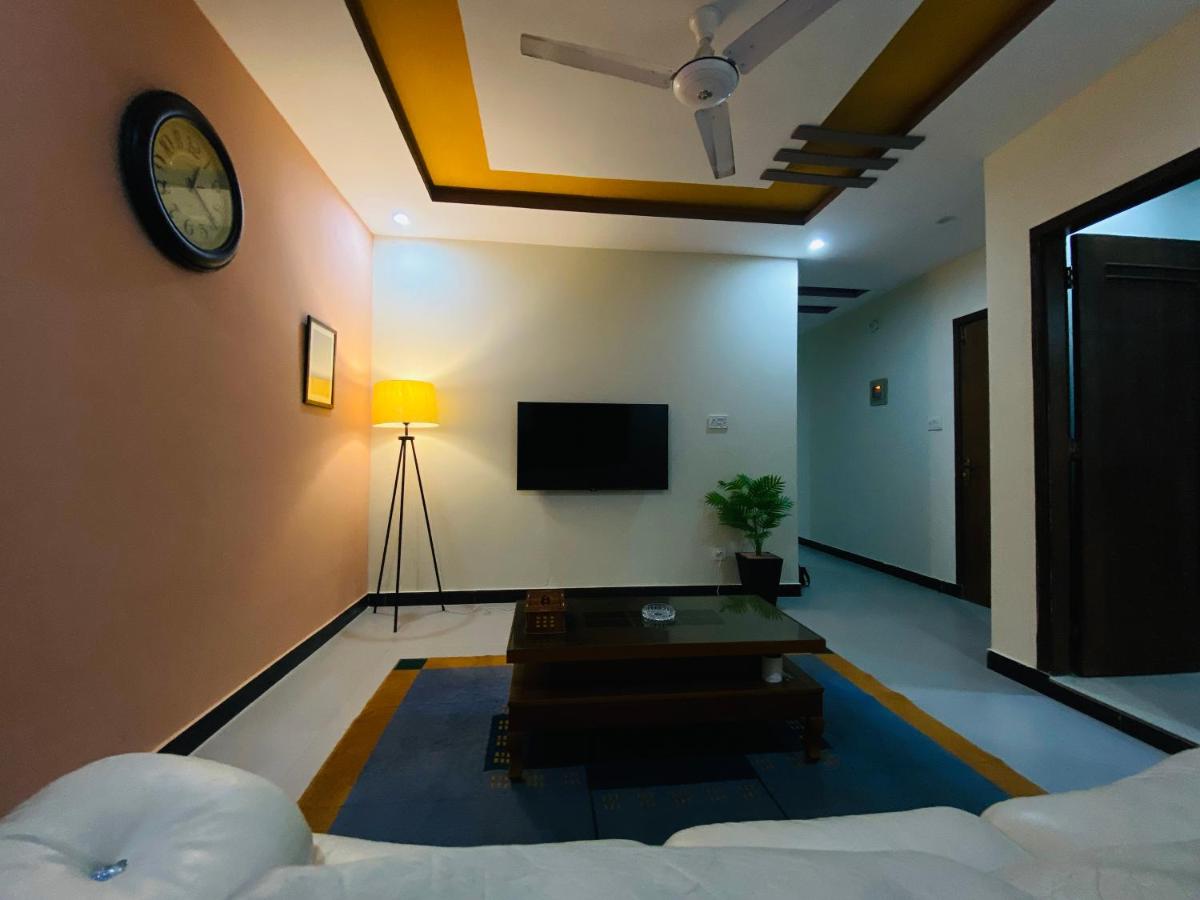 OWN IT - 2 bedroom apartment ORANGE - image 3