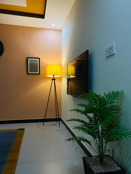 OWN IT - 2 bedroom apartment ORANGE - image 4
