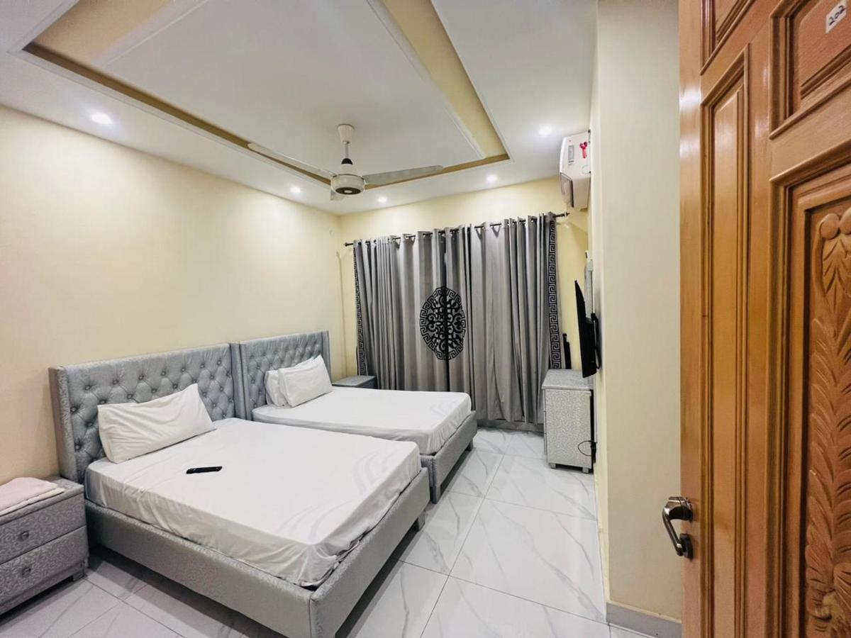 Bed & Break Fast - image 6