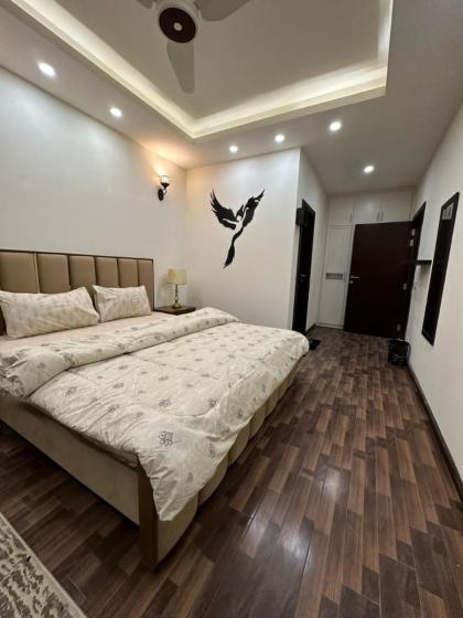 2 Bedrooms Apartment in Elysium Mall Islamabad - image 5