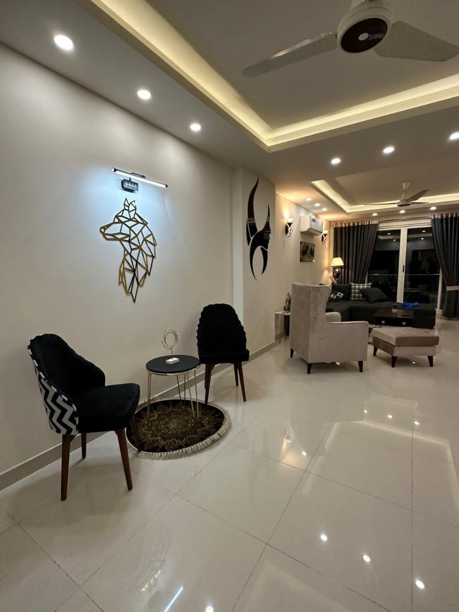 2 Bedrooms Apartment in Elysium Mall Islamabad - image 7