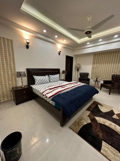 2 Bedrooms Apartment in Elysium Mall Islamabad - image 9