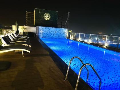 Luxe- Apartments - image 4