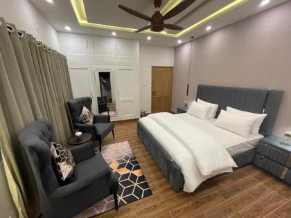 Loft bnb f-10 Islamabad - image 8