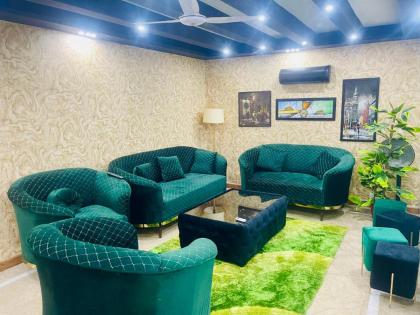 Urban Oasis in F10: Elegant 1BHK Apartment - image 14