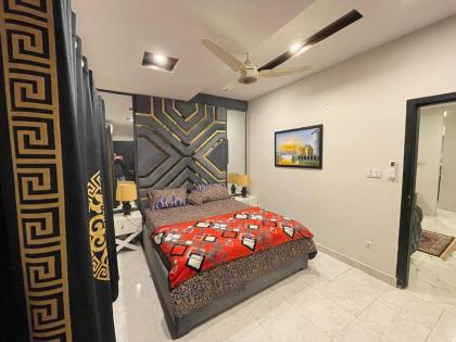 Luxurious & Family Friendly 1BHK - image 5