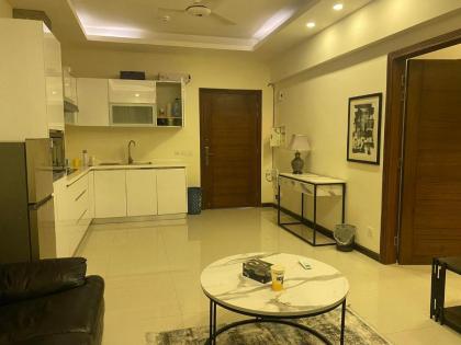 1 bed apartment infront of Centaurus - image 8